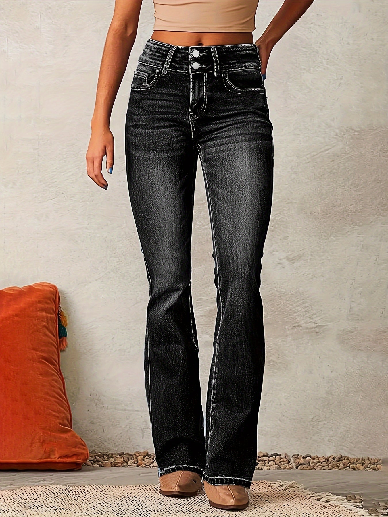 Bogdana - High-waist flared jeans voor dames met dubbele knoopsluiting
