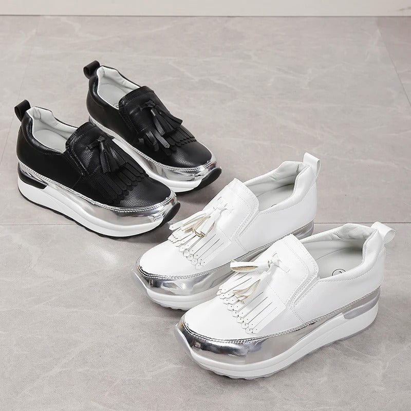 Solveig - Dames sneakers met plateauzool en sierlijke franjes