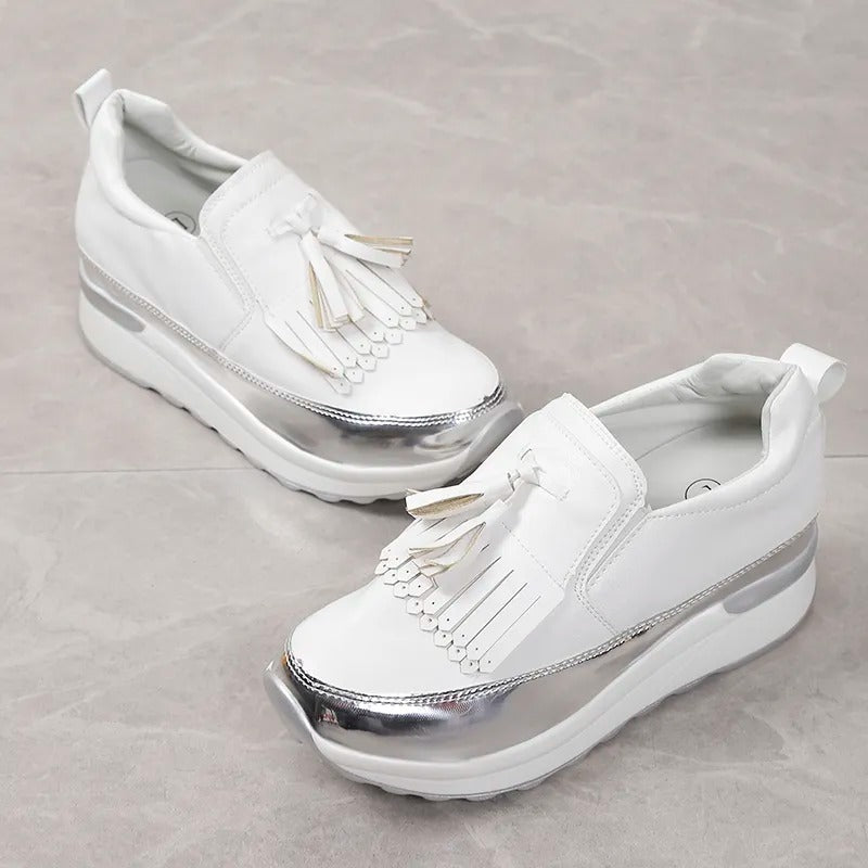 Solveig - Dames sneakers met plateauzool en sierlijke franjes