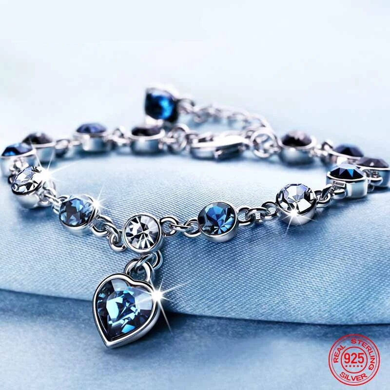 Damesarmband met hartvormige kristallen