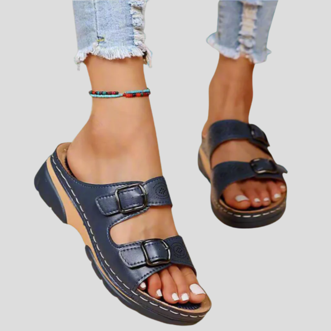 Grethe - Dames comfort-muilsandalen met verstelbare bandjes en sleehak