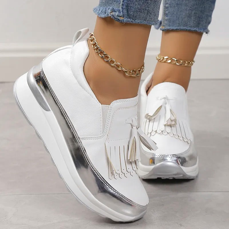 Solveig - Dames sneakers met plateauzool en sierlijke franjes