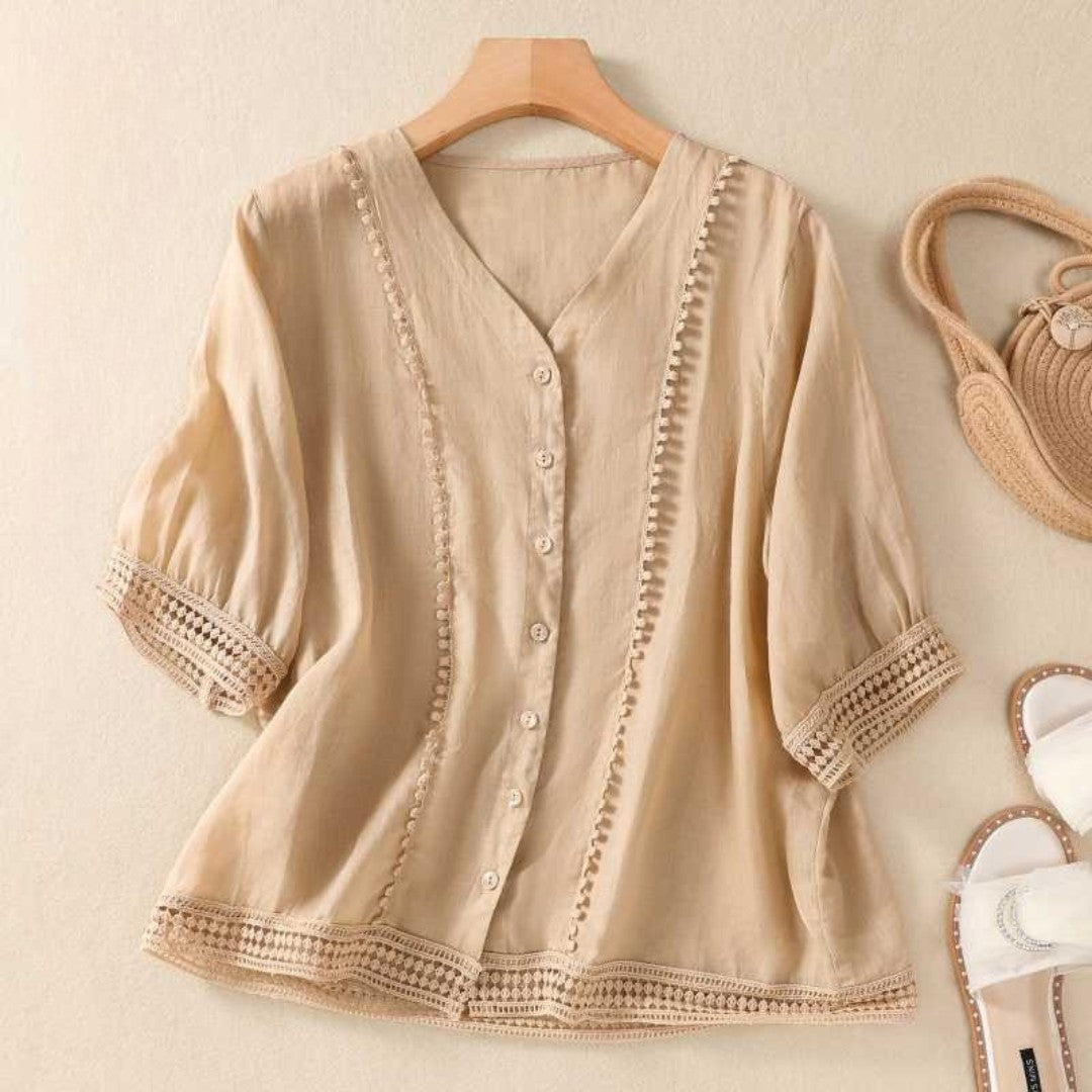 Rhiannon - V-hals knoopblouse met kantdetails voor dames