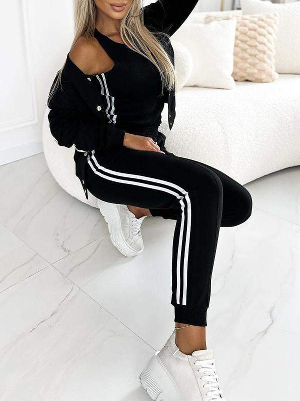 Dina – Tweedelige set met gestreepte accenten en slanke pasvorm