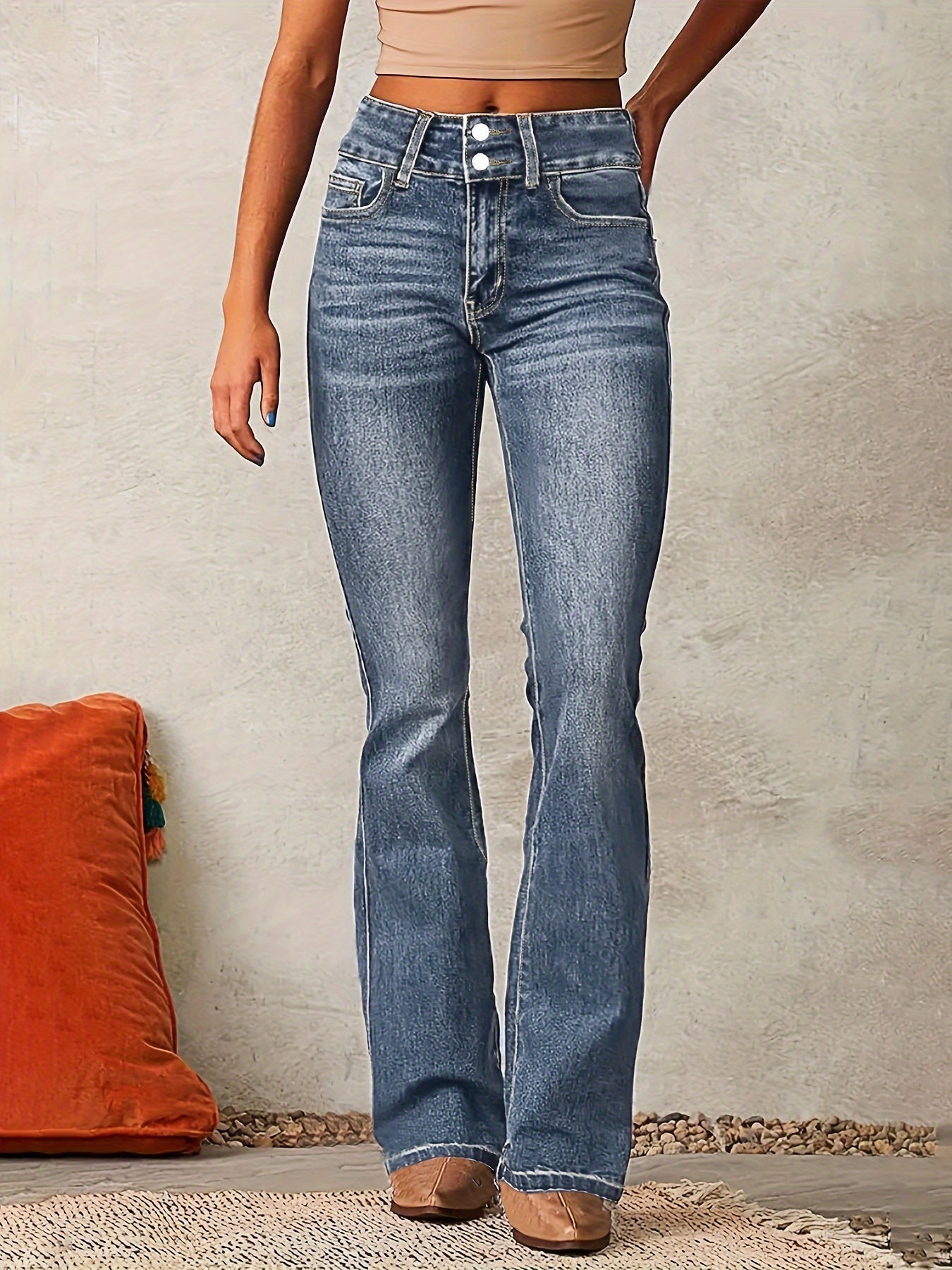 Bogdana - High-waist flared jeans voor dames met dubbele knoopsluiting