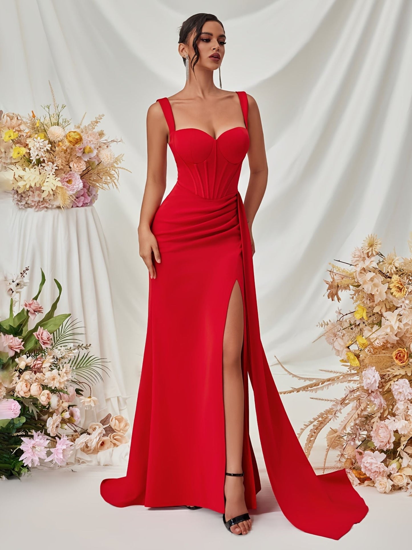 Kamiyah - Gedrapeerde korset maxi-jurk met schouderbandjes en hoge split voor vrouwen