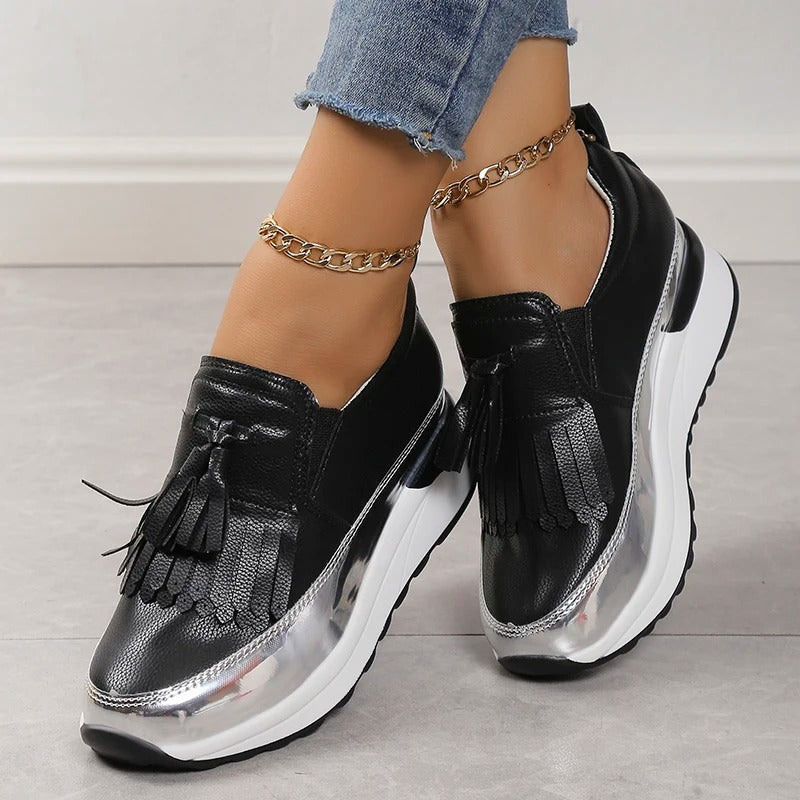 Solveig - Dames sneakers met plateauzool en sierlijke franjes