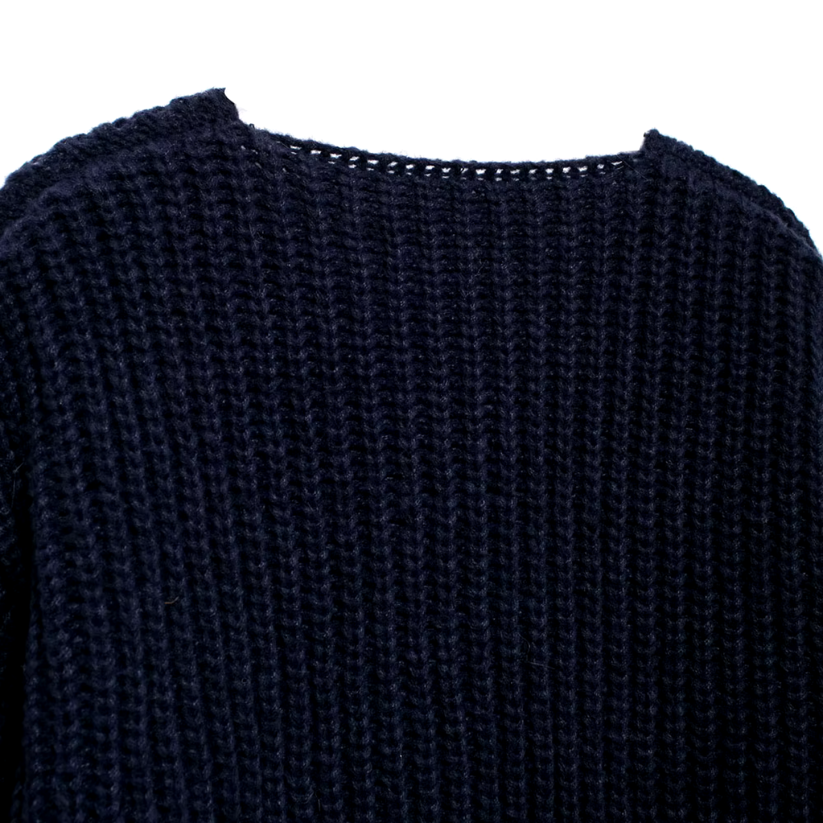 Varmi - Navy gebreid en geknoopt vest met charme