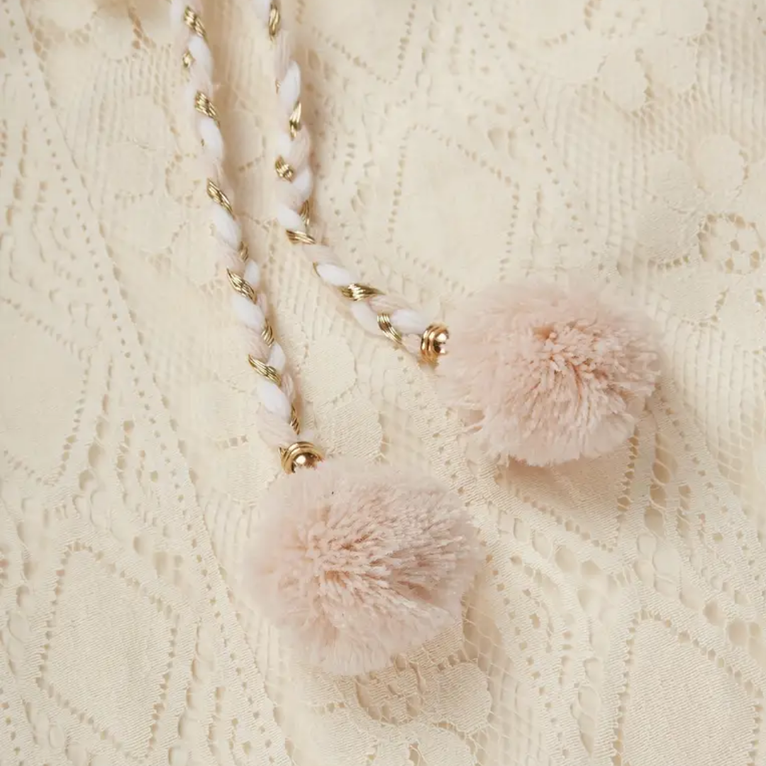 Estela - Dames zomerjurk met kanten details en v-hals