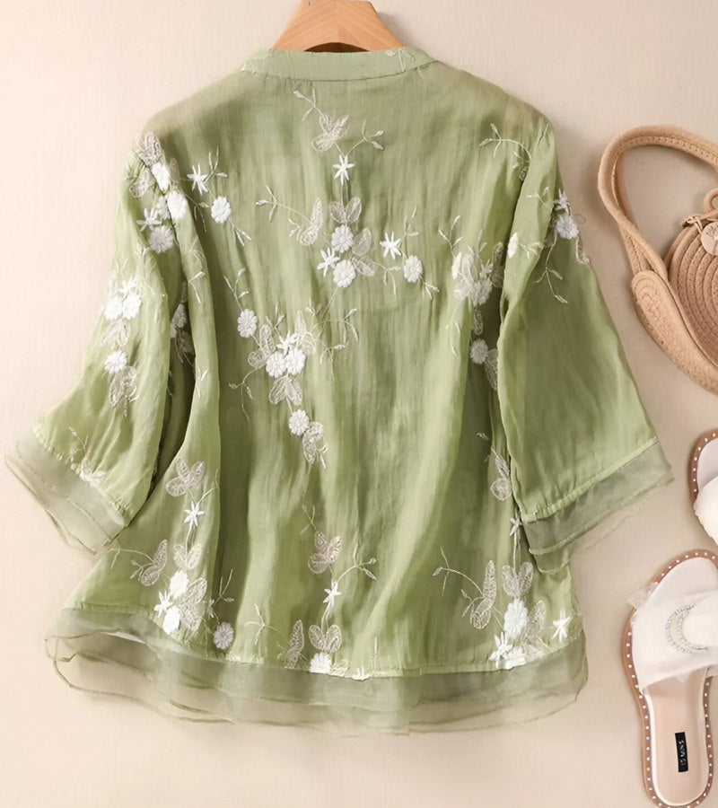 Gaetana - Bloemenborduursel damesblouse met knoopsluiting