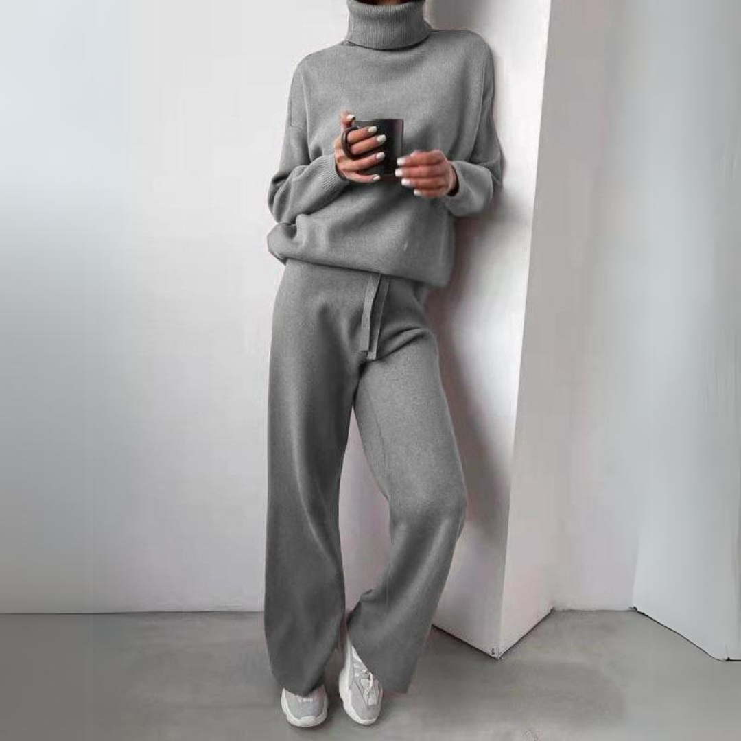 Thais - Comfortabele lounge set met coltrui voor dames