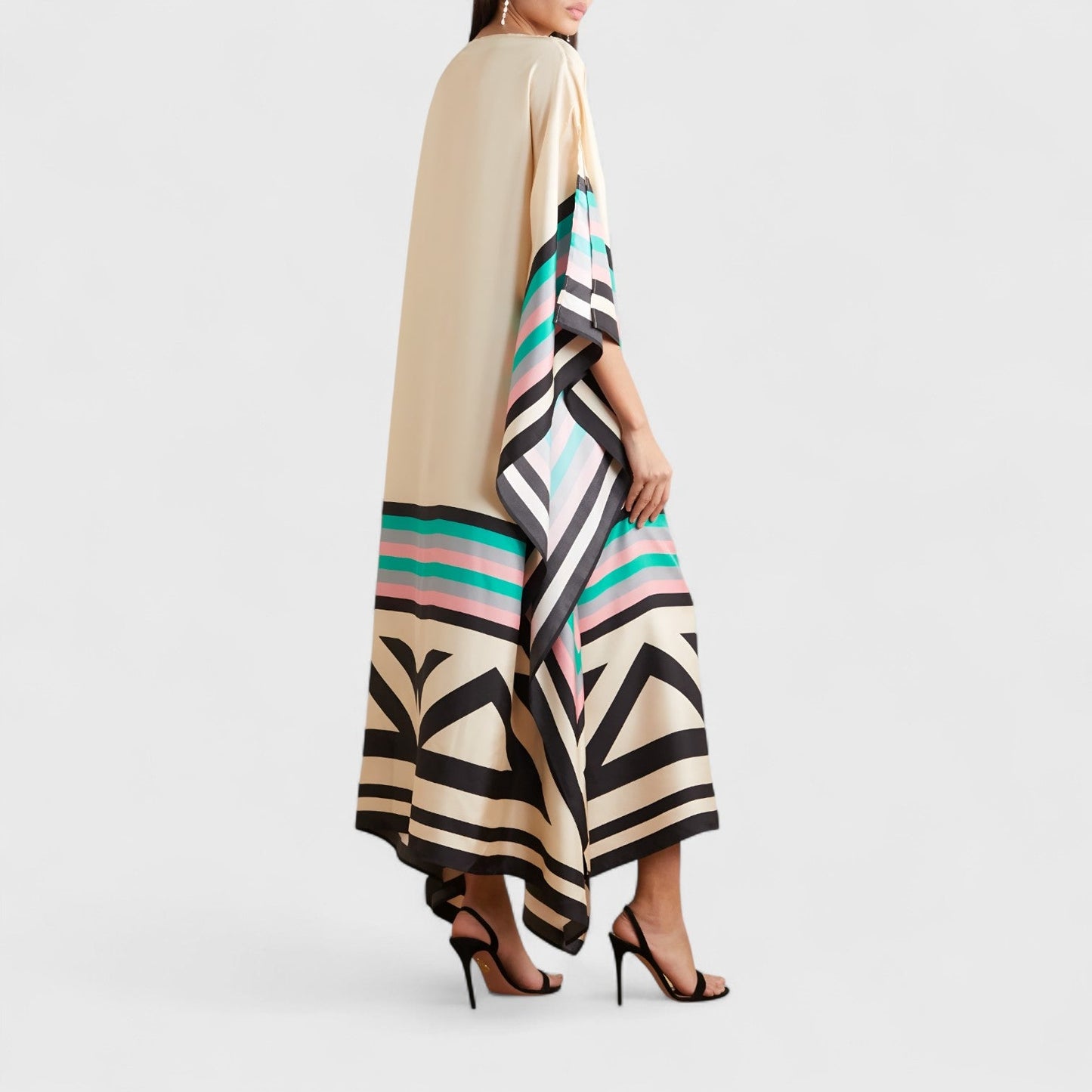 Ralina - Vloeiende damesjurk met asymmetrische zoom en kaftan-snit