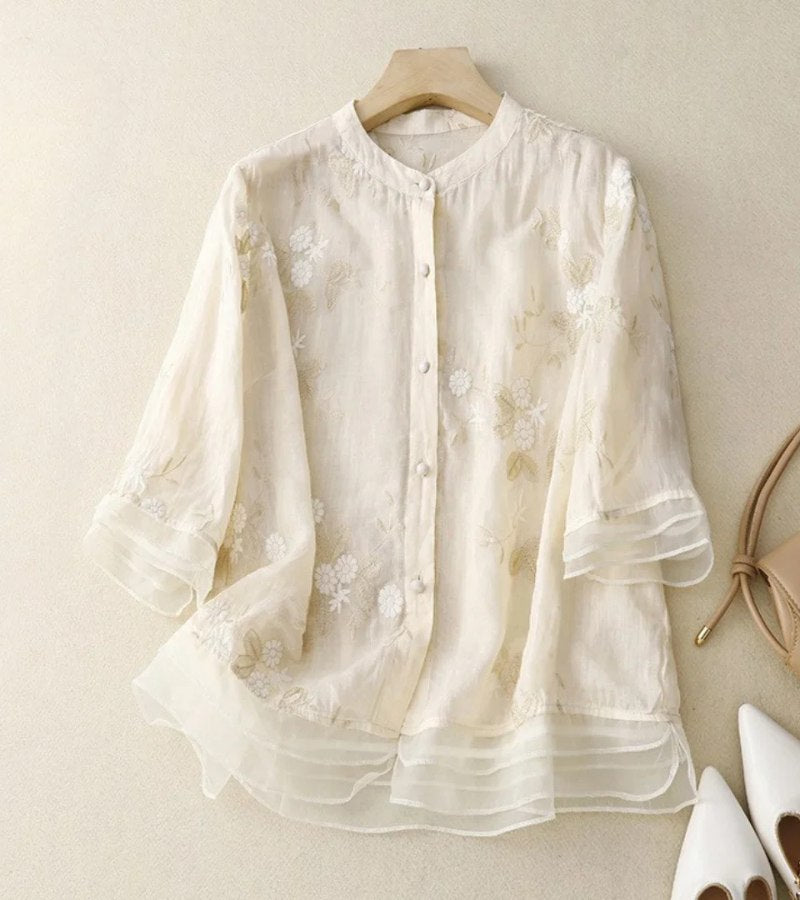 Gaetana - Bloemenborduursel damesblouse met knoopsluiting