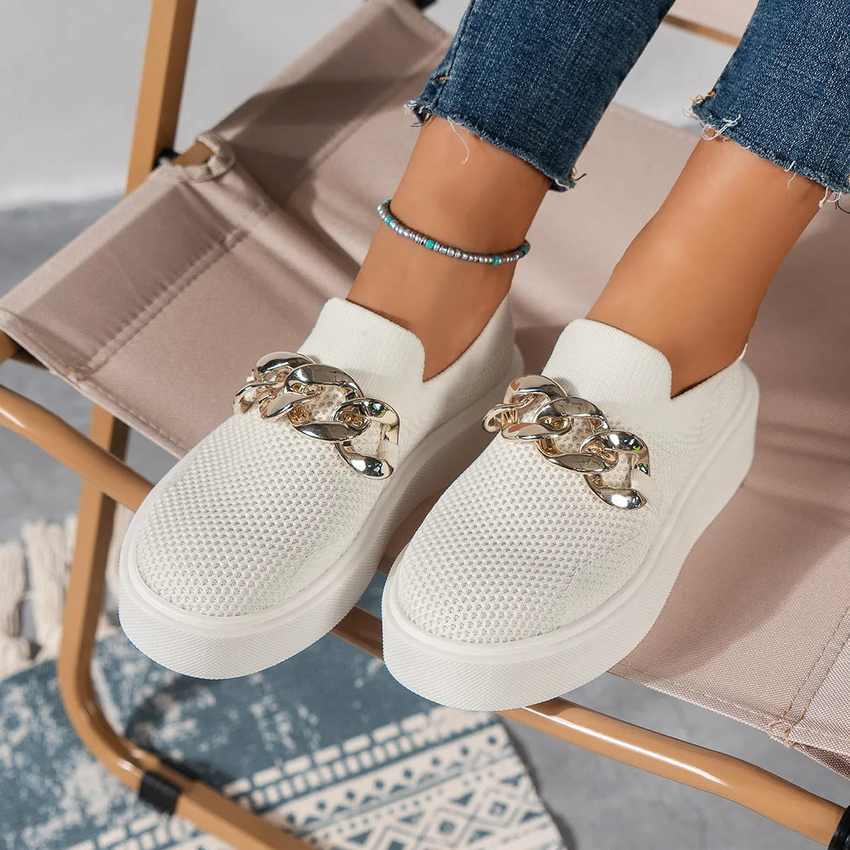 Raphaelle - Slip-on sneakers met chunky kettingdetail voor dames
