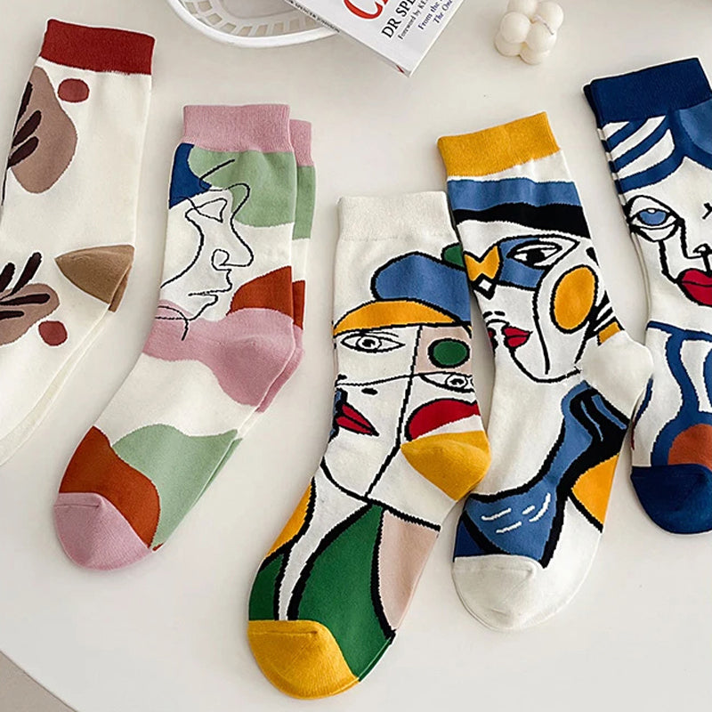 Lillie - Kleurrijke dames sokken met abstract gezichtspatroon