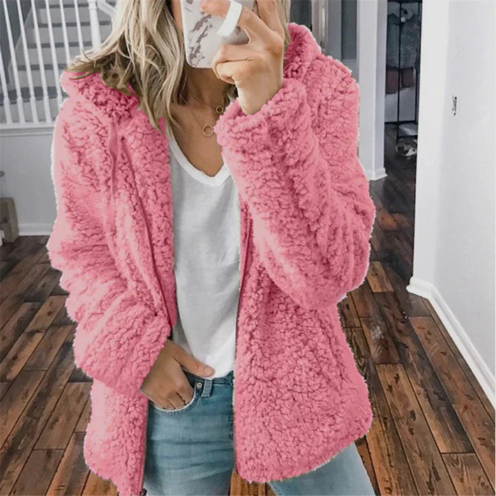 Isadora - Dames knusse teddy fleece jas met capuchon