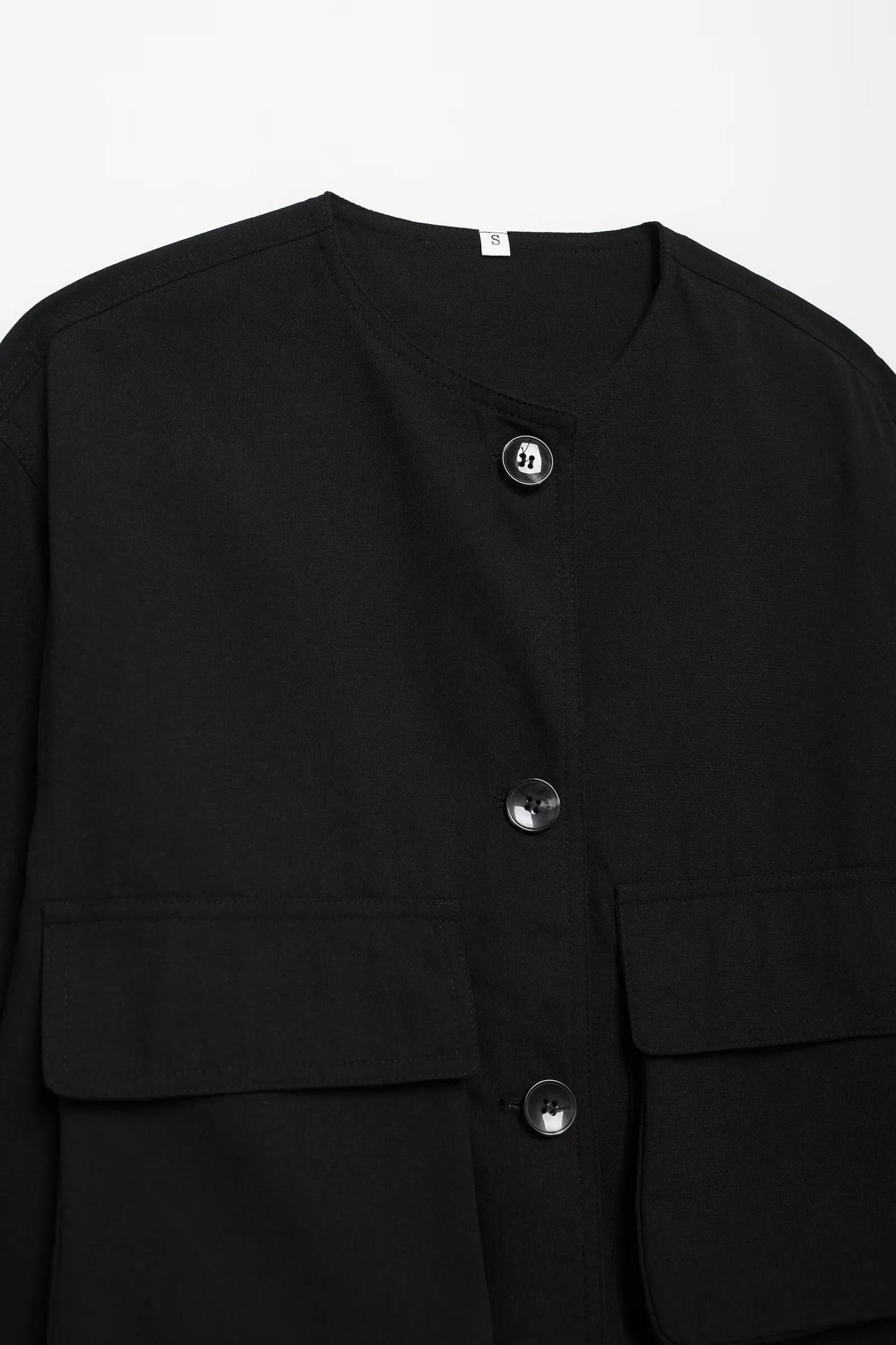 Queenzie - Zwart trendy cropped bomber vest
