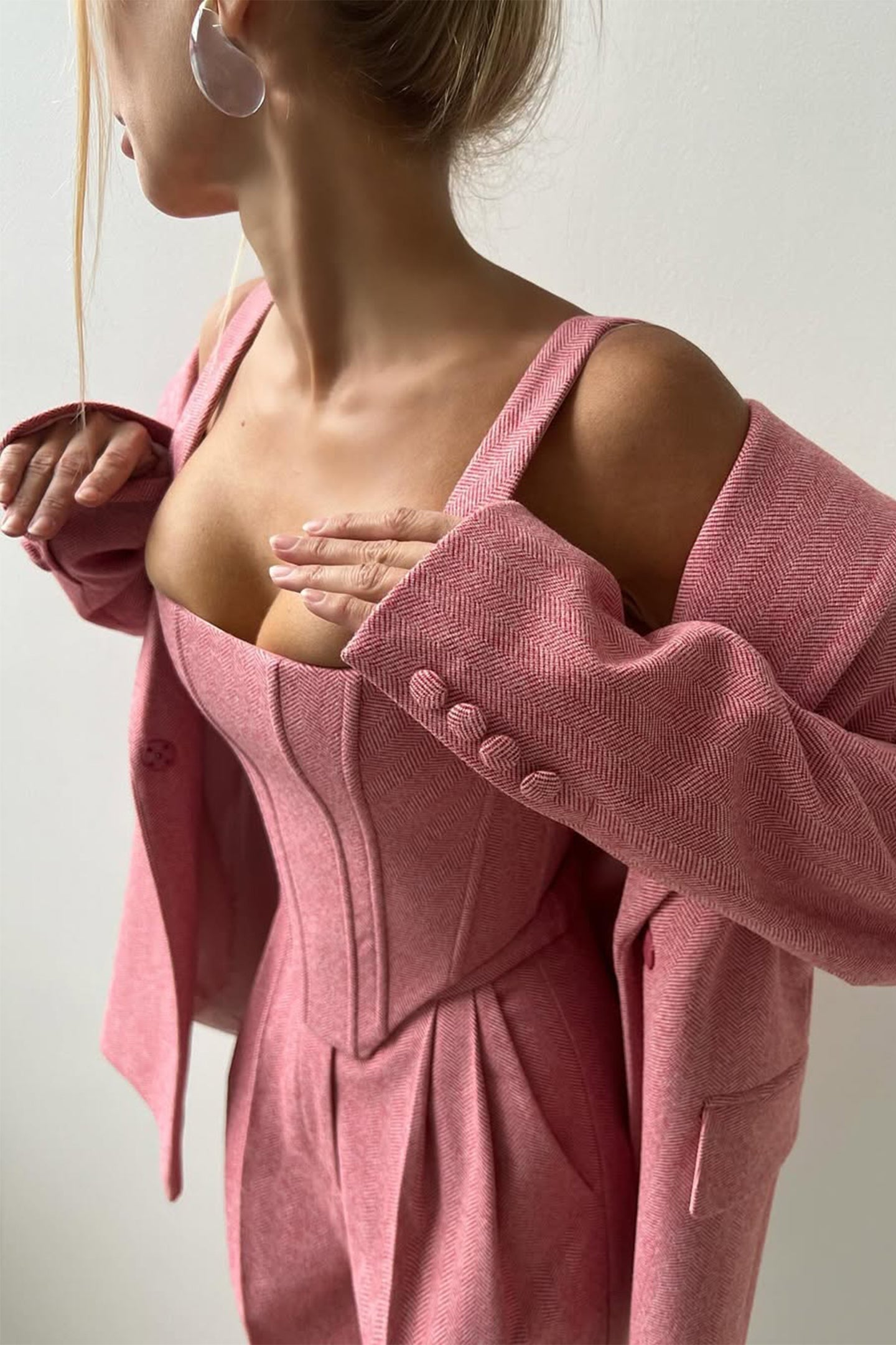 Armelda - Getailleerd damespak met top, blazer en broek