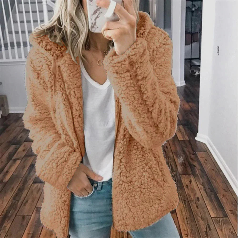 Isadora - Dames knusse teddy fleece jas met capuchon