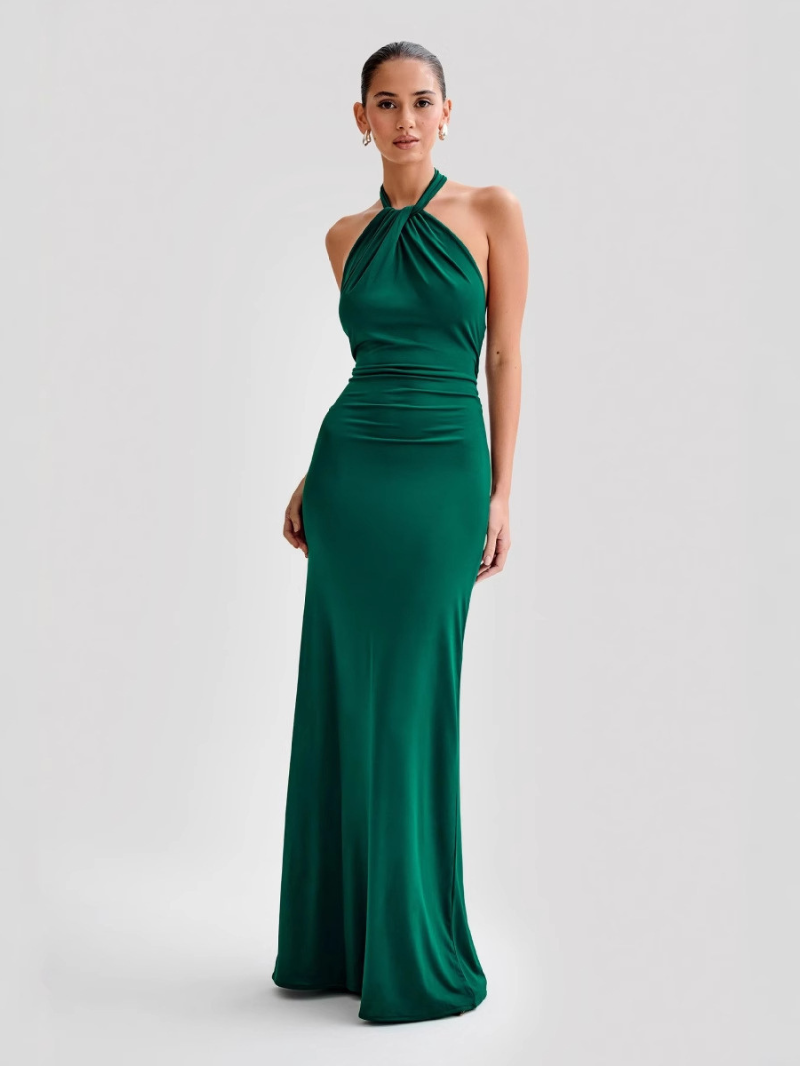 Karolina - Halter maxi jurk met open rug en getailleerde pasvorm