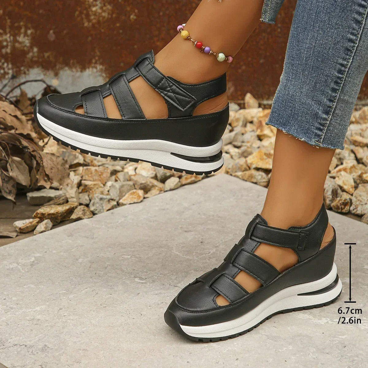 Teresina - Damesplateausandaal met sportieve look