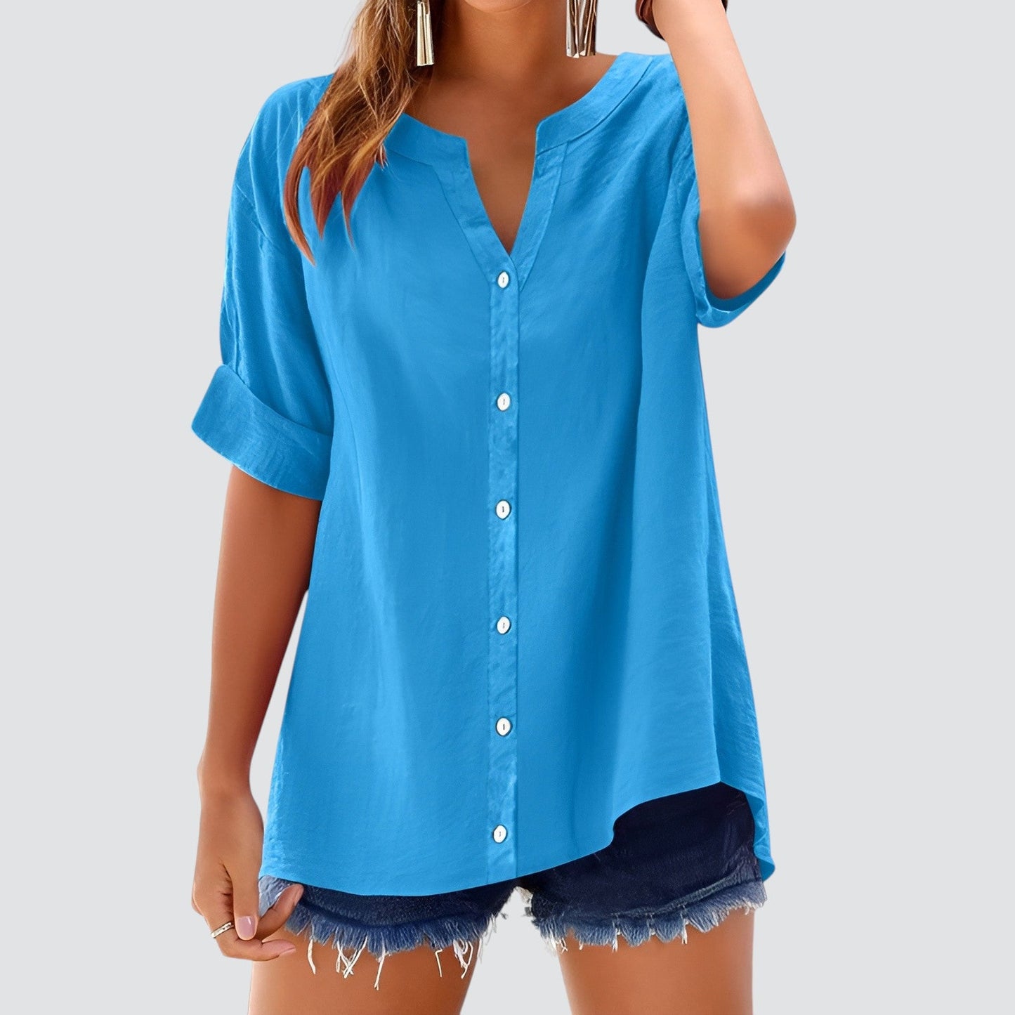 Hannelie - V-hals damesblouse met knoopsluiting