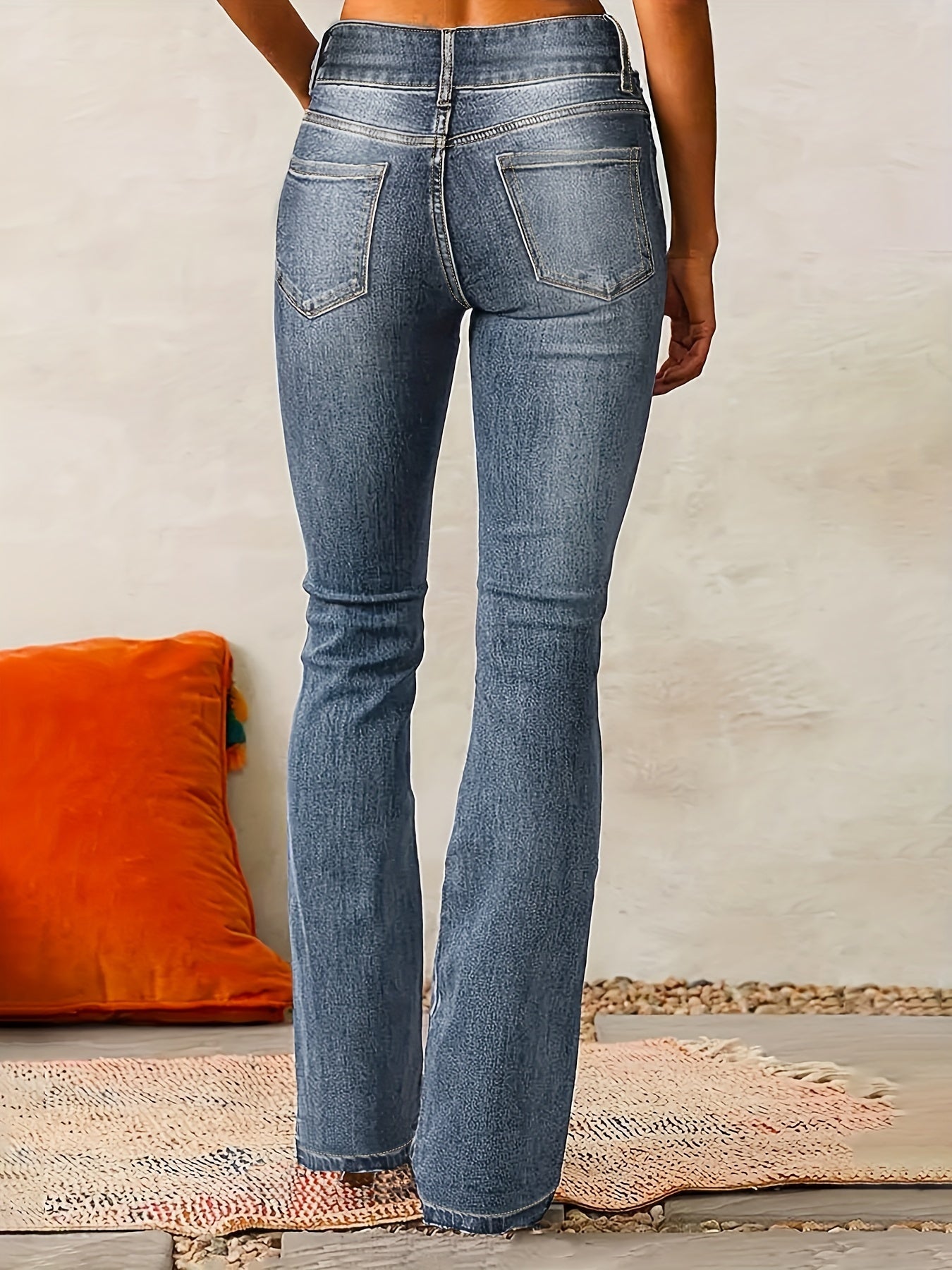 Bogdana - High-waist flared jeans voor dames met dubbele knoopsluiting