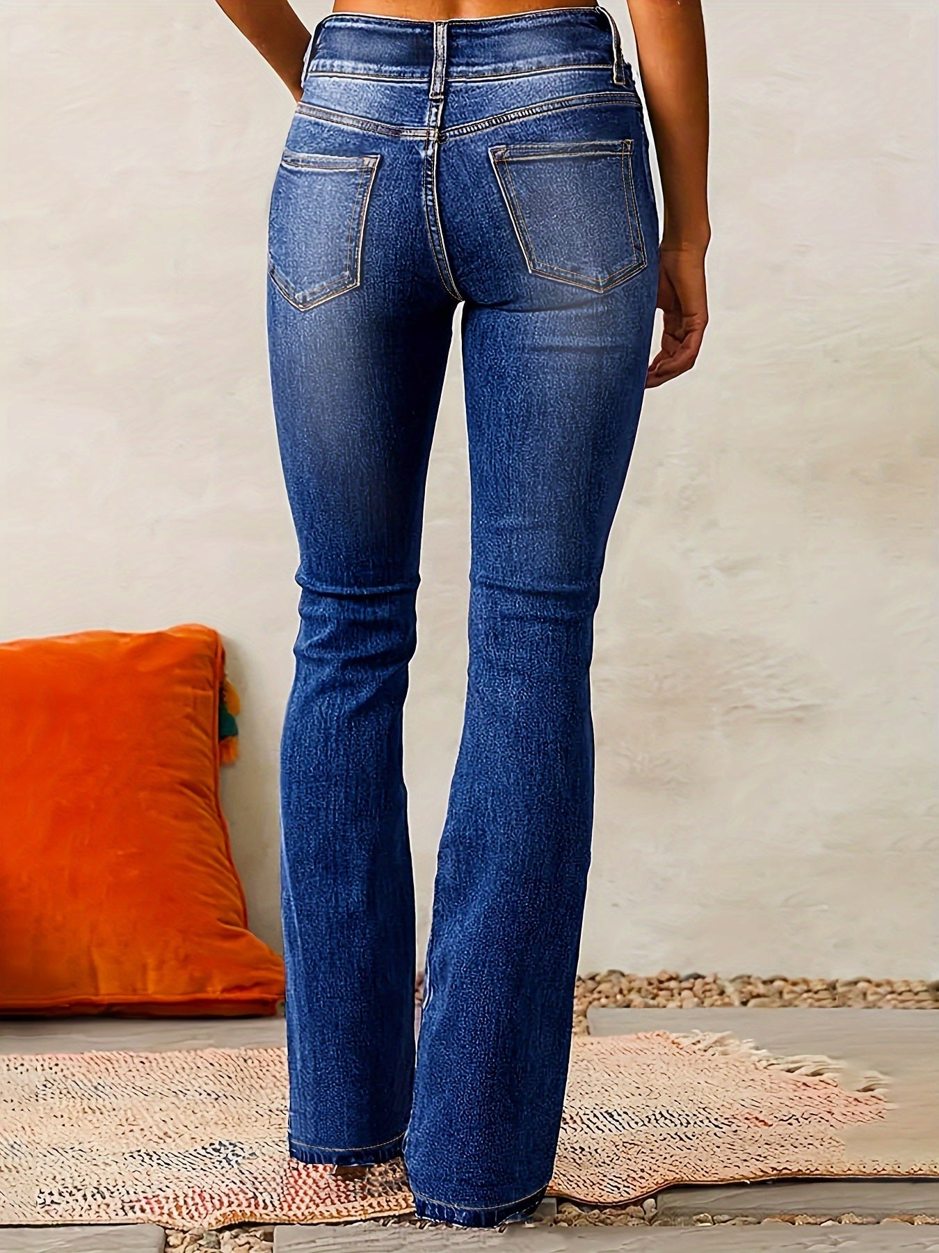 Bogdana - High-waist flared jeans voor dames met dubbele knoopsluiting