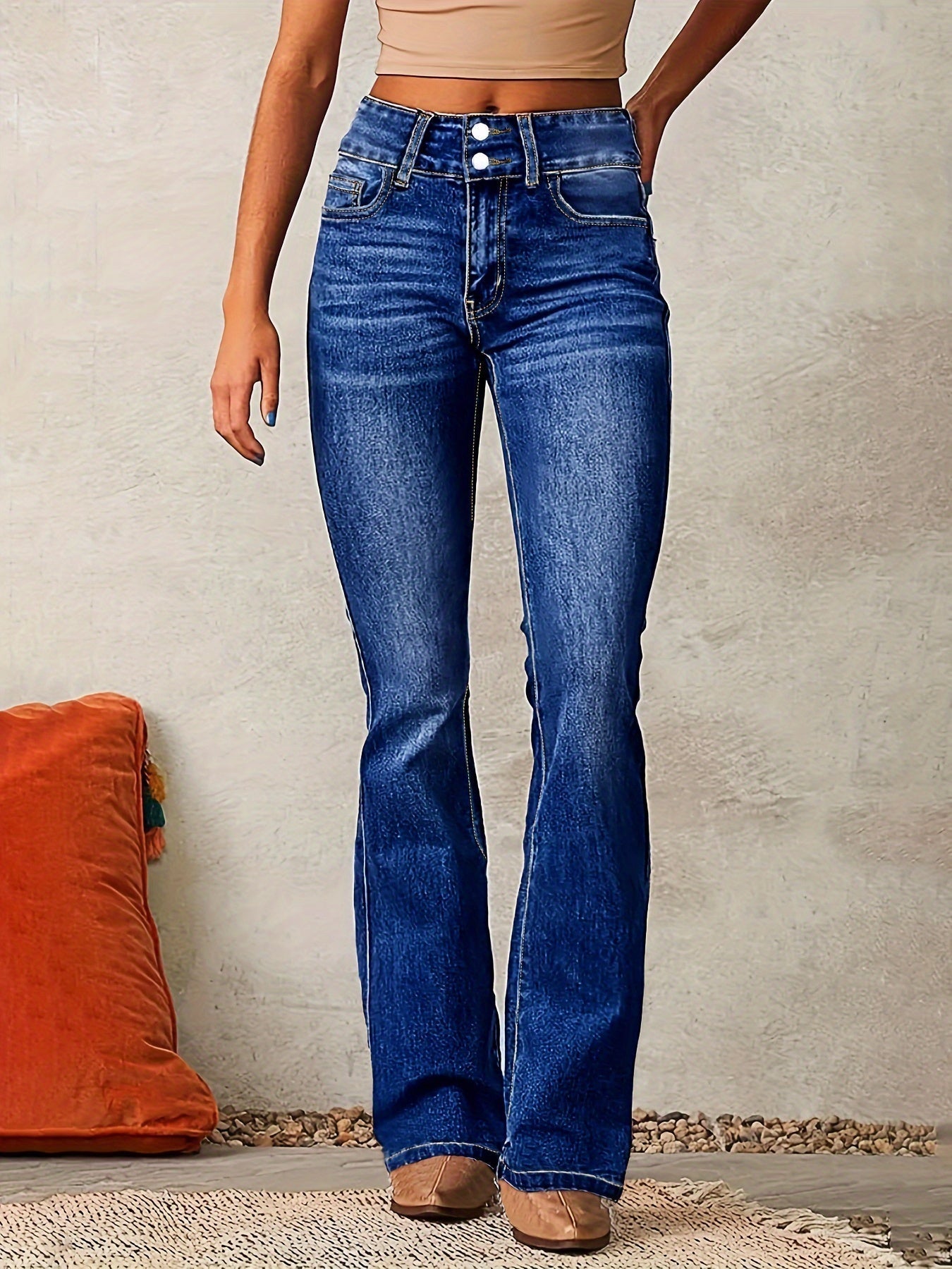 Bogdana - High-waist flared jeans voor dames met dubbele knoopsluiting