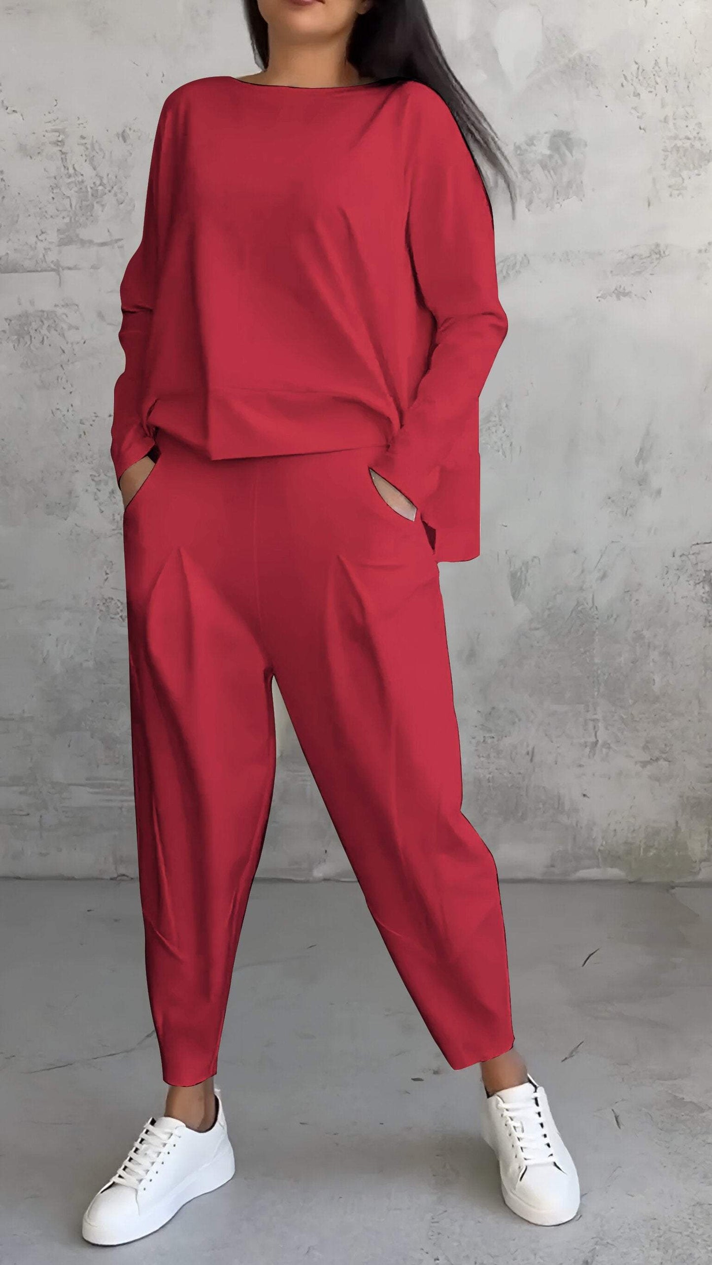 Karrie – Relaxed damespak met lange mouwen en taps toelopende broek