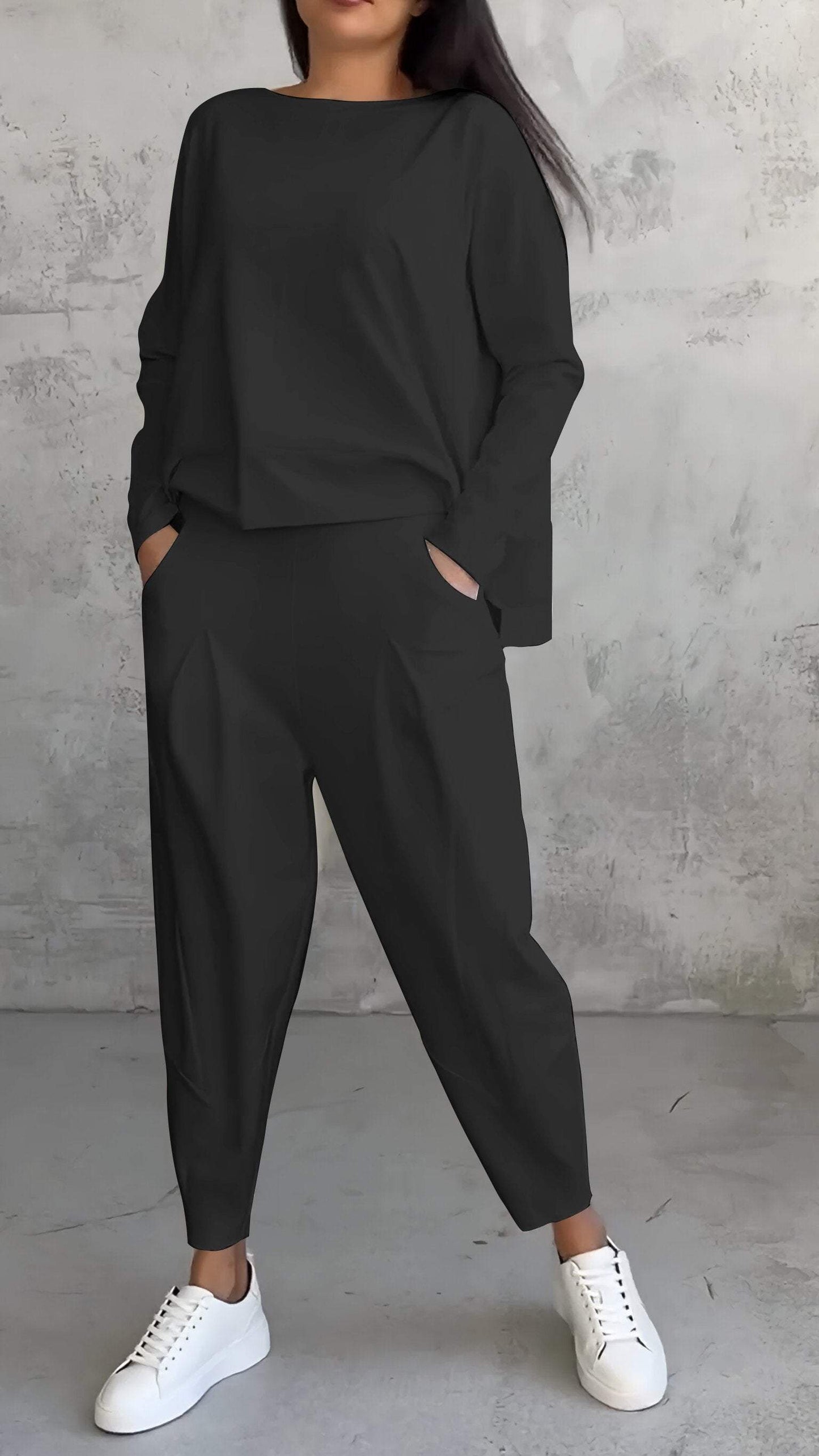Karrie – Relaxed damespak met lange mouwen en taps toelopende broek