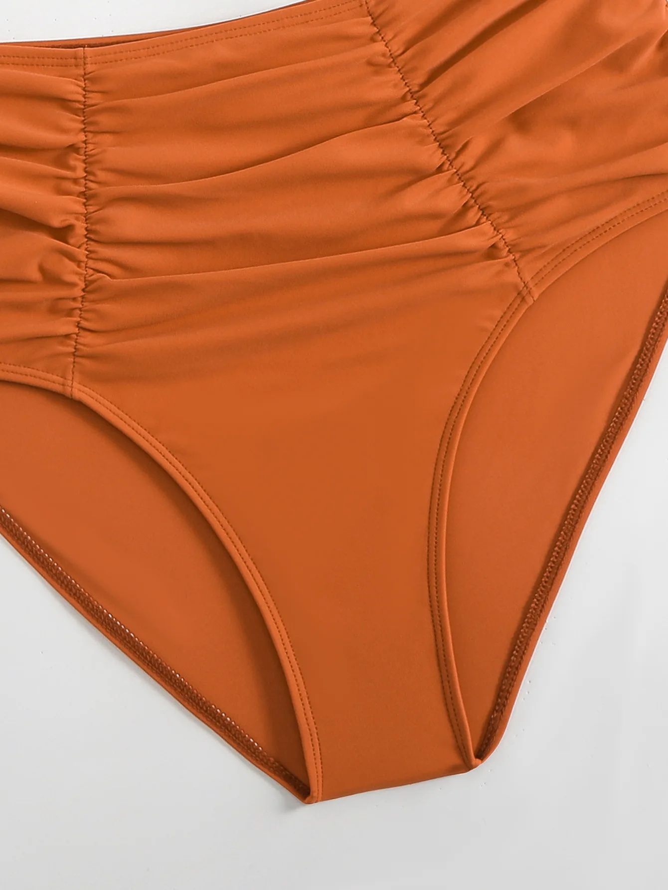 Sterre - Dames high-waist bikini met twistdetail