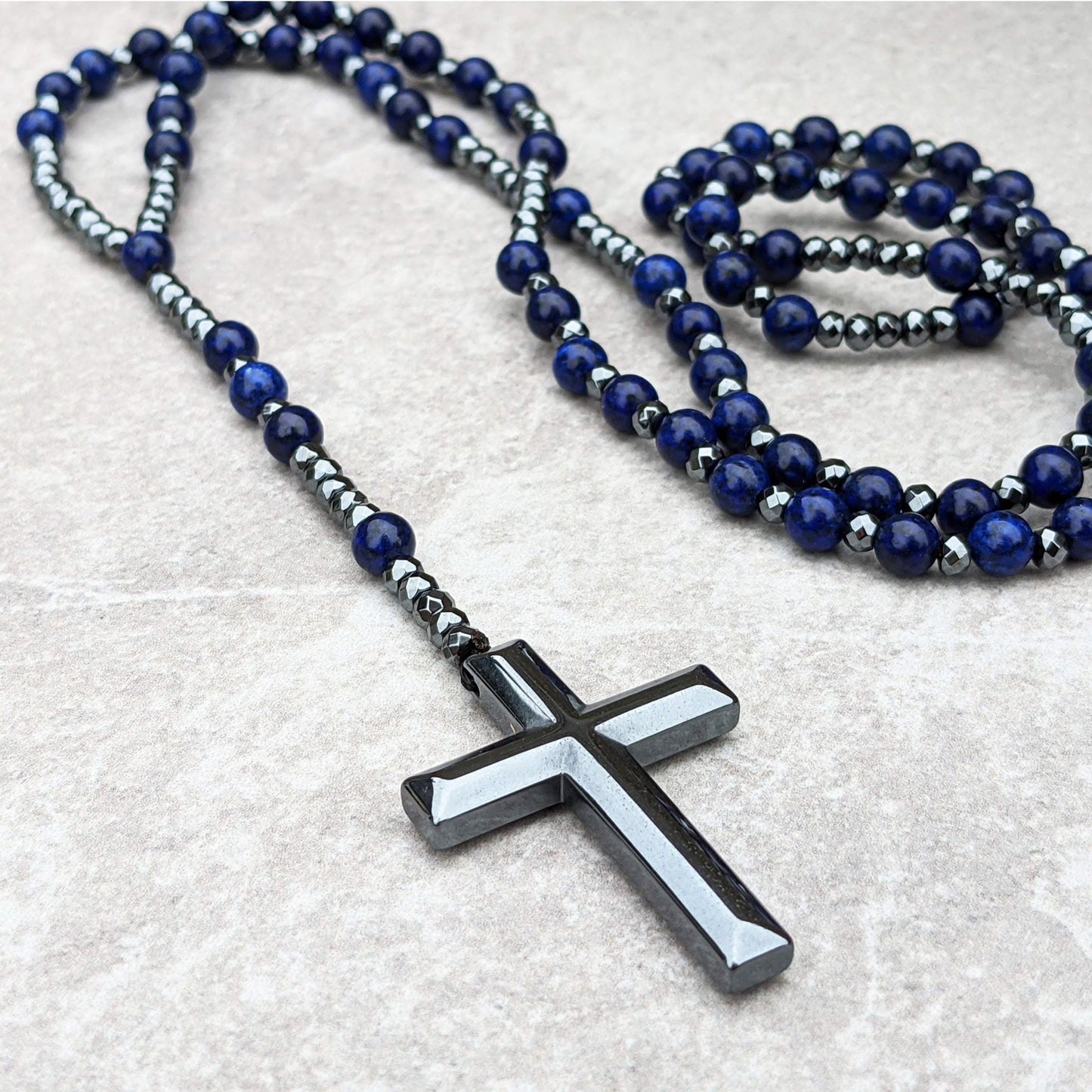 Heren Halsketting met Kruisvormige Hanger en Spiritueel Ontwerp