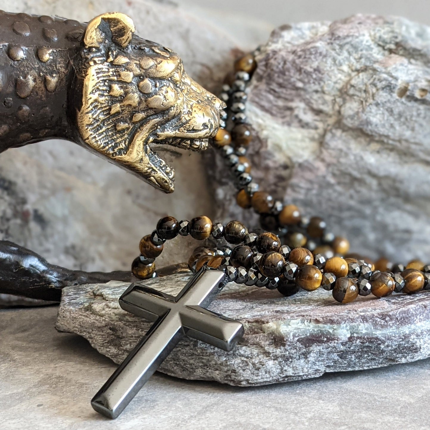 Heren Halsketting met Kruisvormige Hanger en Spiritueel Ontwerp
