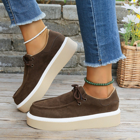 Noona - Dames platform veterschoen met suède look en verhoogde zool