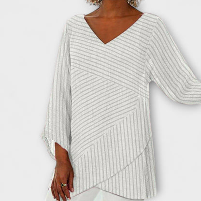 Ofelia - V-hals tuniek top met diagonale strepen voor dames