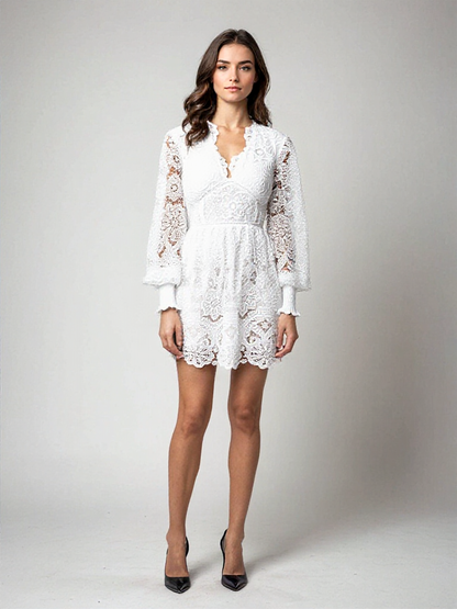 Amalena | Beige kanten jurk