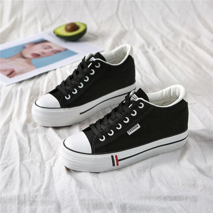 Fadila - Dames platform sneakers met minimalistische zooldetails