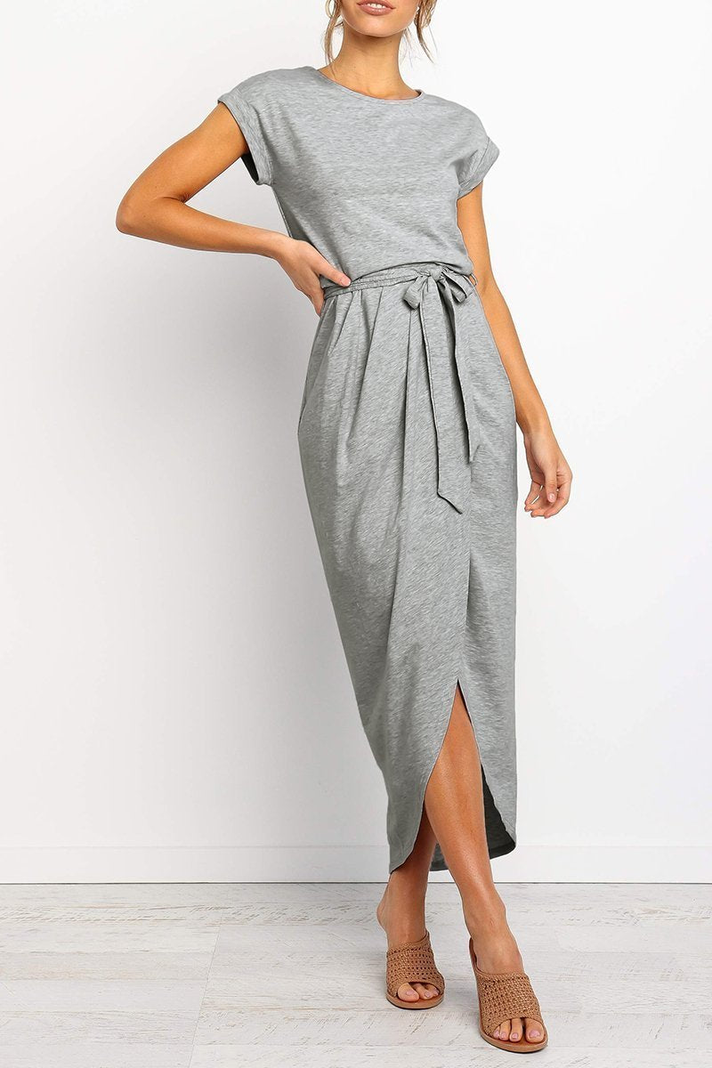 Jodie - Dames splitjurk met ceintuur en opgerolde mouwen