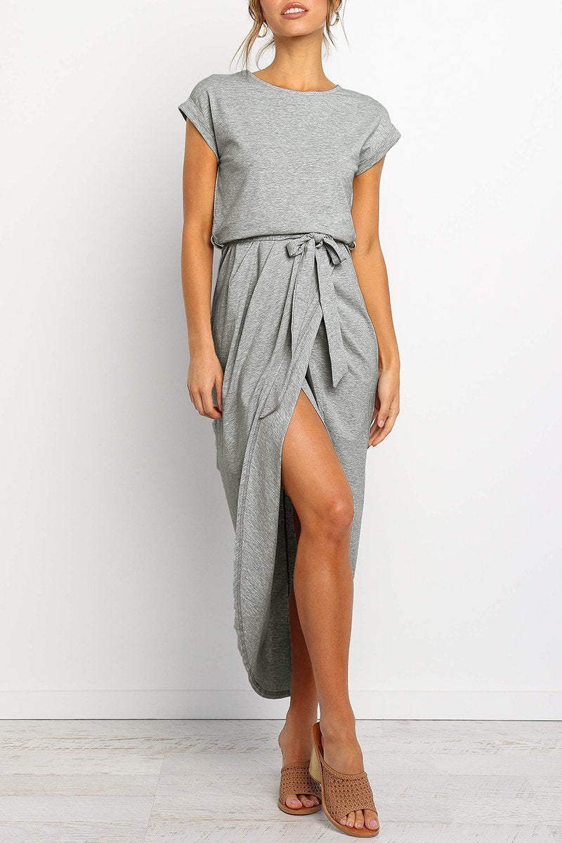 Jodie - Dames splitjurk met ceintuur en opgerolde mouwen