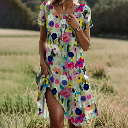 Thisbe - Korte damesjurk met bloemenprint