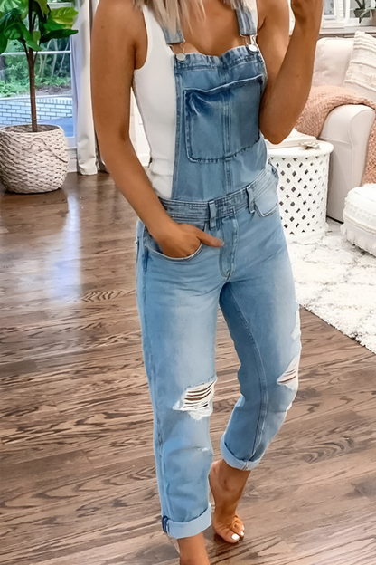 Thea - Casual denim overall met gerafelde details op de dijen