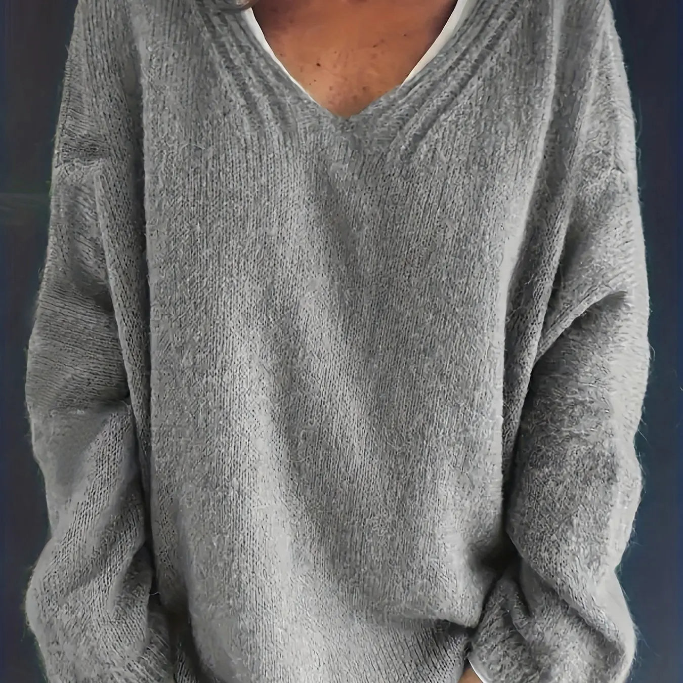 Robbie - Oversized eenvoudige trui met V-hals voor rondingen