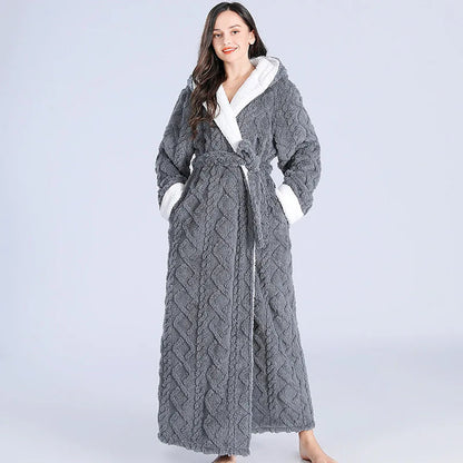 Delora - Knusse fleece badjas met capuchon voor dames