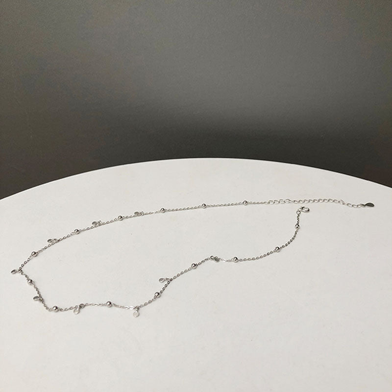 Fijne dames choker ketting met druppelaccenten