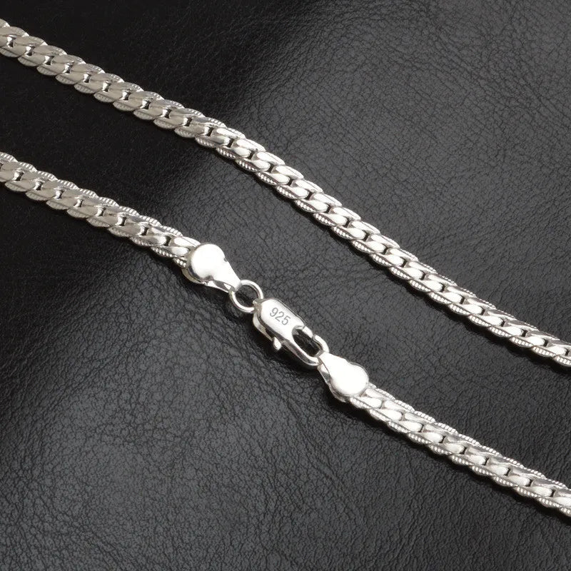 Herenketting met platte schakel en zilveren glans