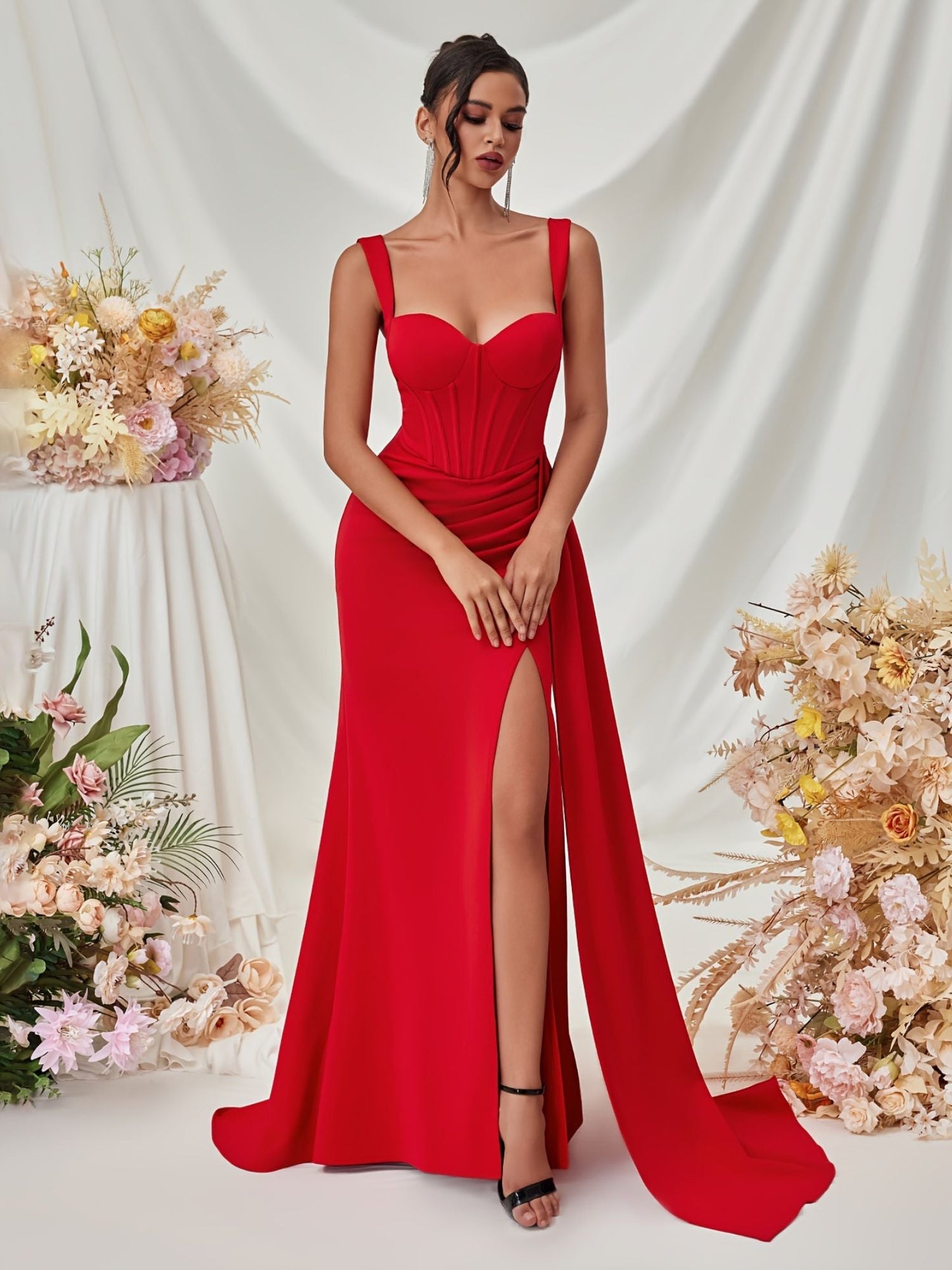 Kamiyah - Gedrapeerde korset maxi-jurk met schouderbandjes en hoge split voor vrouwen