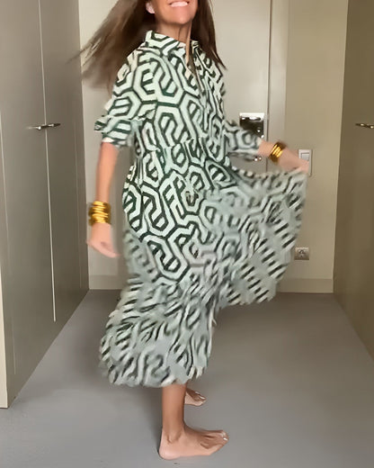 Greta – Maxi-jurk met grafisch doolhofmotief