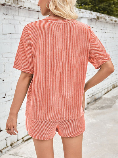 Sylwia - Geribbelde dames lounge set met short en T-shirt