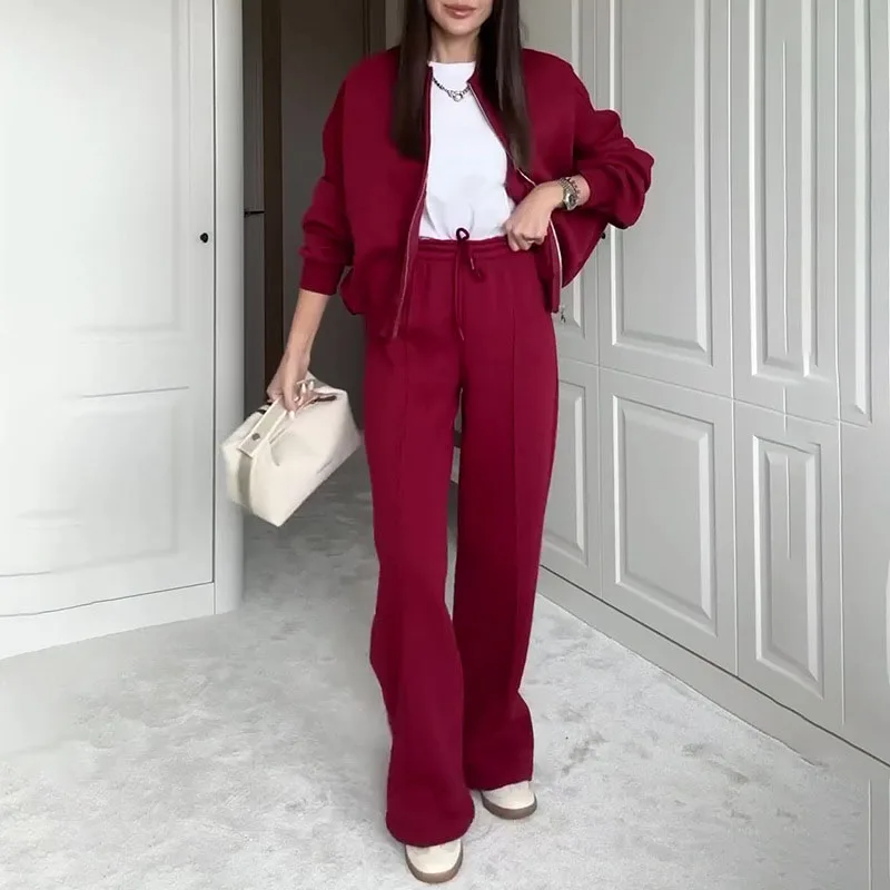 Lucía - Dames lounge set met rechte jogger en cropped bomberjack
